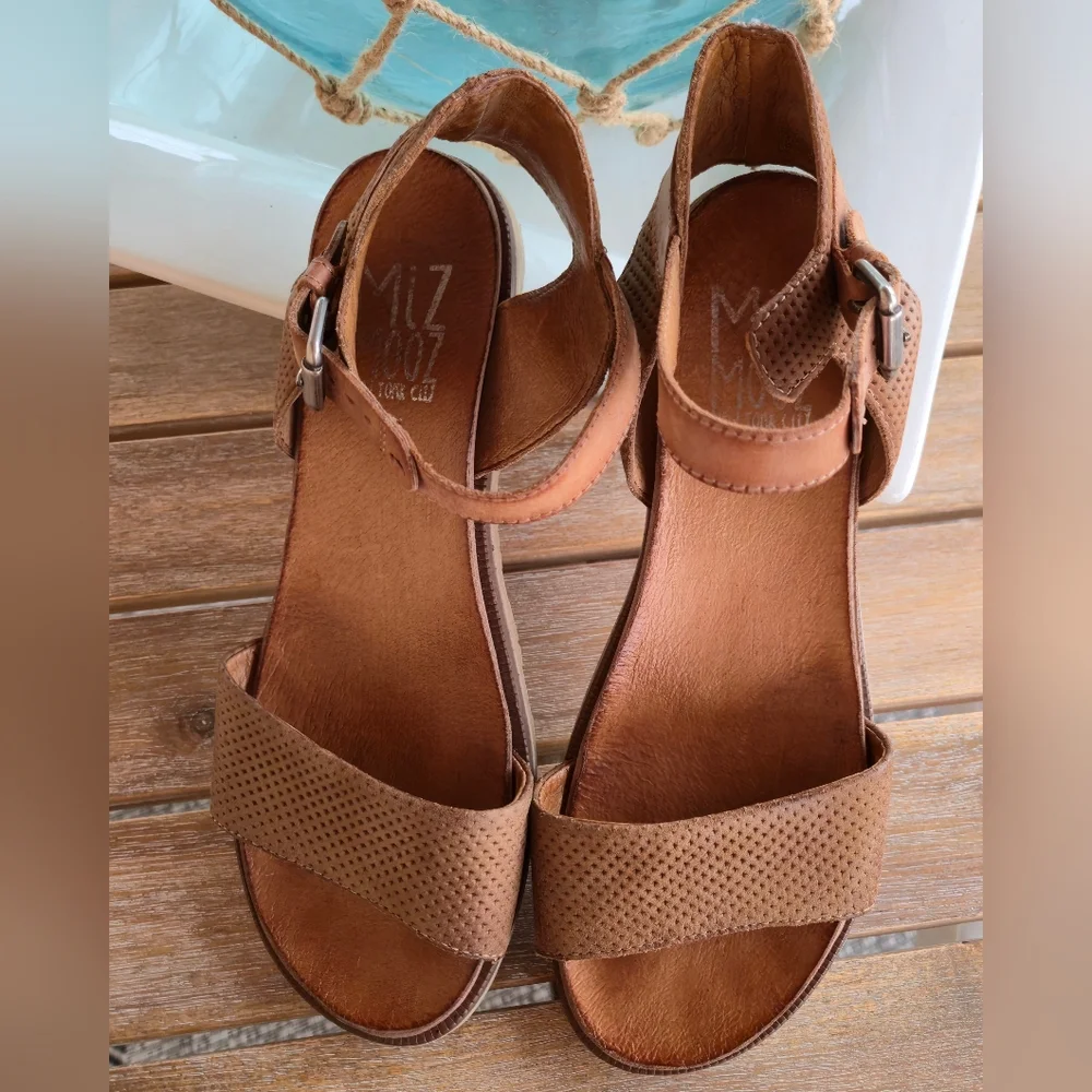Miz Mooz Perforated Leather Sandals Strap Ankle Women 40 9 9.5 Casual Summer EUC - Picture 11 of 15